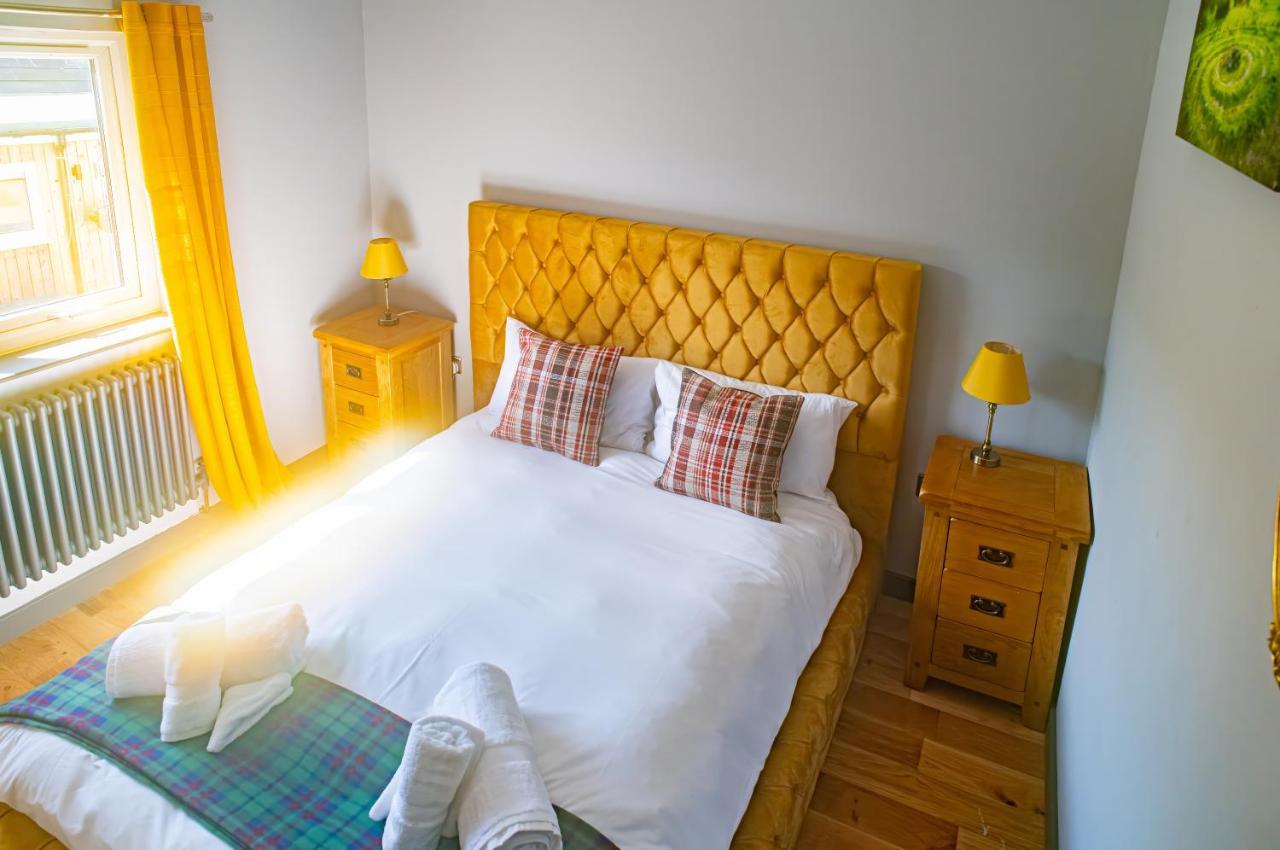 Luxury 4 Bedroom Cottage With Stunning Views Near Fairy Pools! Carbost  Ngoại thất bức ảnh