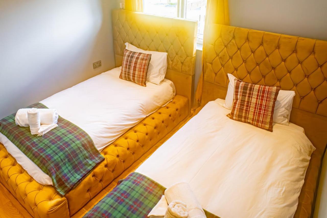 Luxury 4 Bedroom Cottage With Stunning Views Near Fairy Pools! Carbost  Ngoại thất bức ảnh