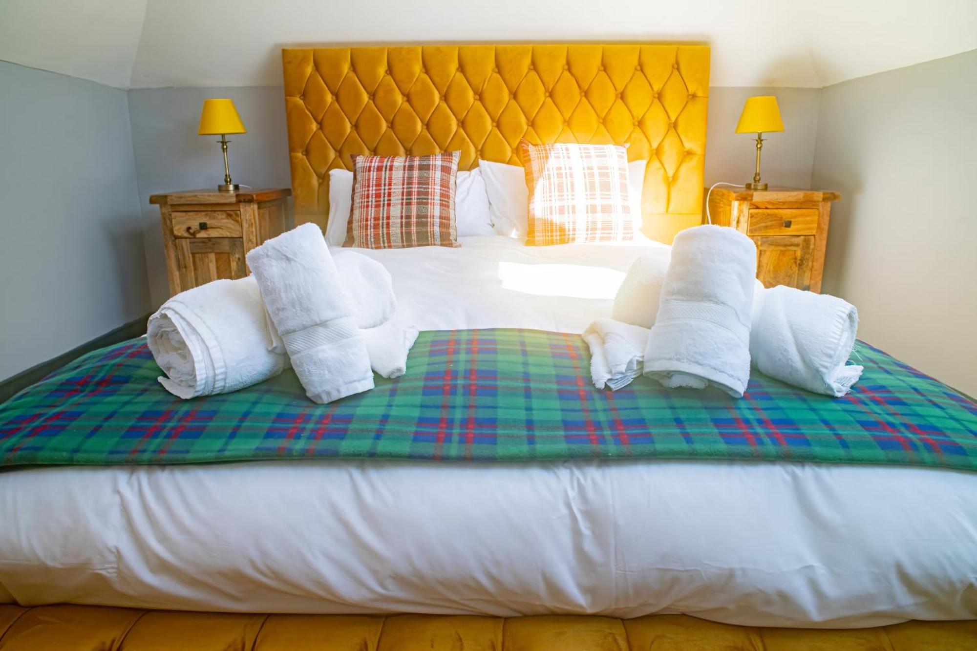 Luxury 4 Bedroom Cottage With Stunning Views Near Fairy Pools! Carbost  Ngoại thất bức ảnh